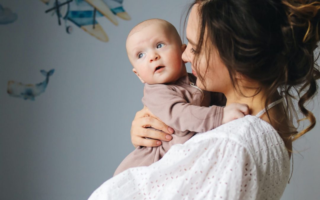 ¿DOCTOR A QUÉ EDAD YA DEBERÍA SENTARSE MI BEBÉ?